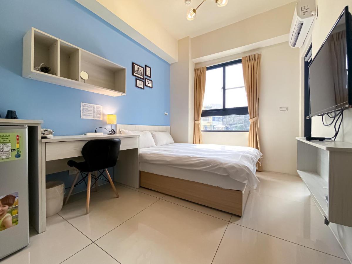 Adagio Hostel Taichung Buitenkant foto