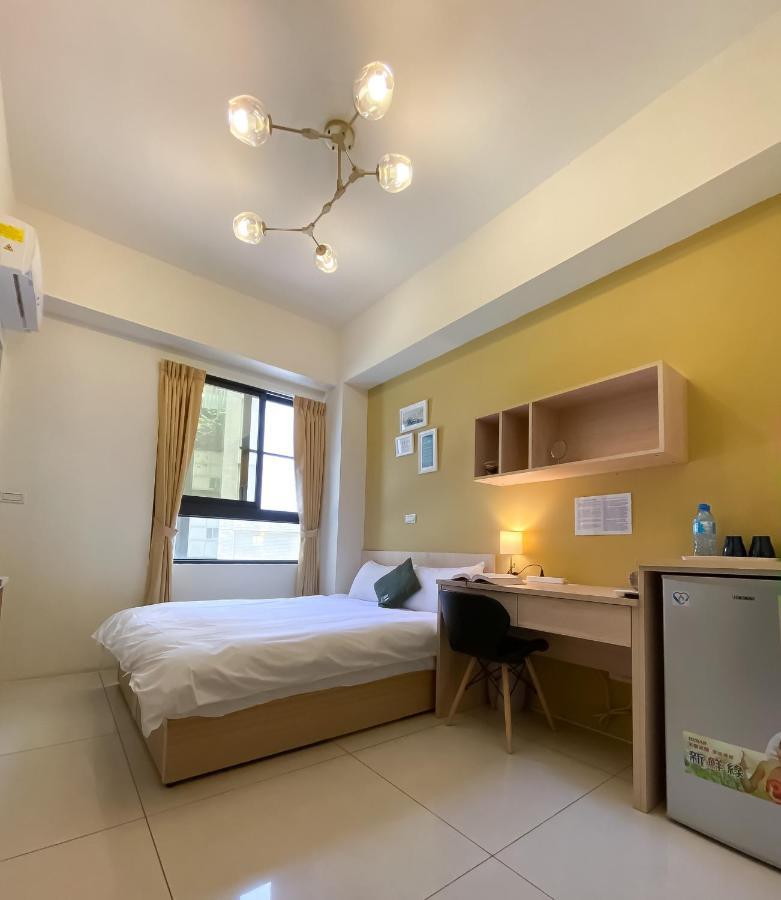 Adagio Hostel Taichung Buitenkant foto