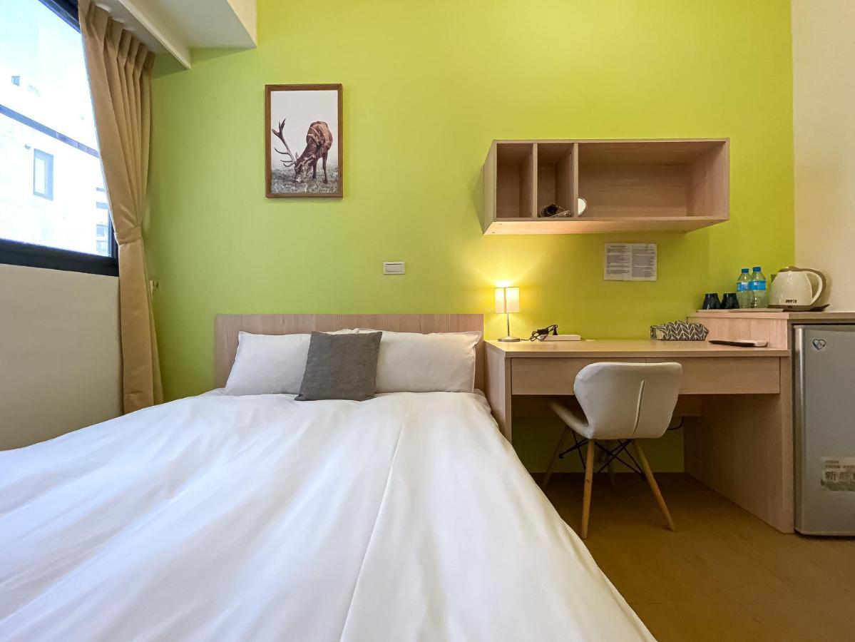 Adagio Hostel Taichung Buitenkant foto