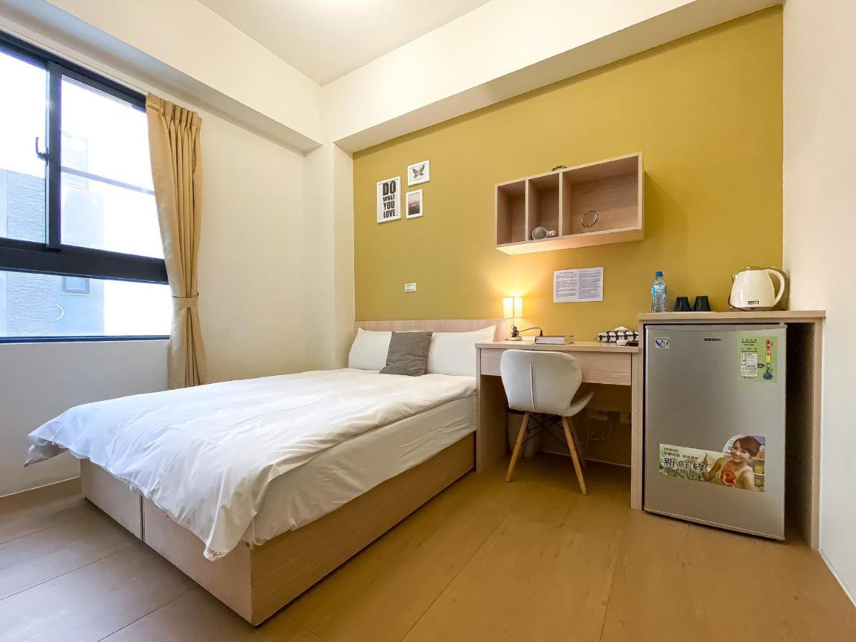 Adagio Hostel Taichung Buitenkant foto
