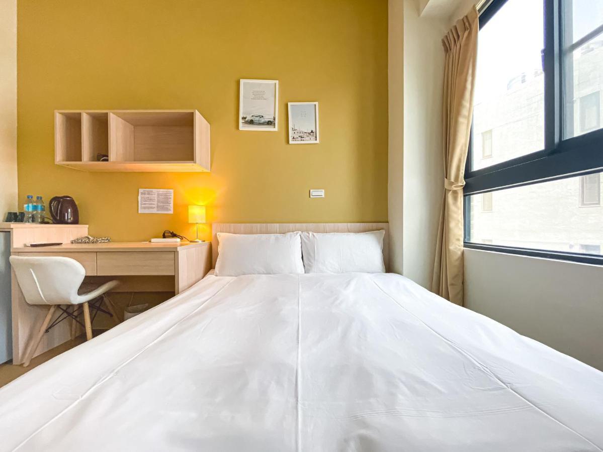 Adagio Hostel Taichung Buitenkant foto