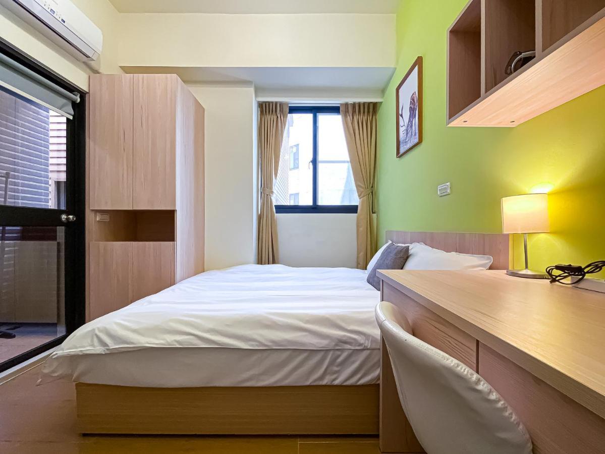 Adagio Hostel Taichung Buitenkant foto