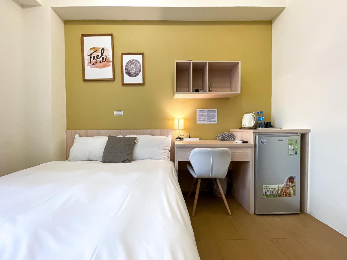 Adagio Hostel Taichung Buitenkant foto