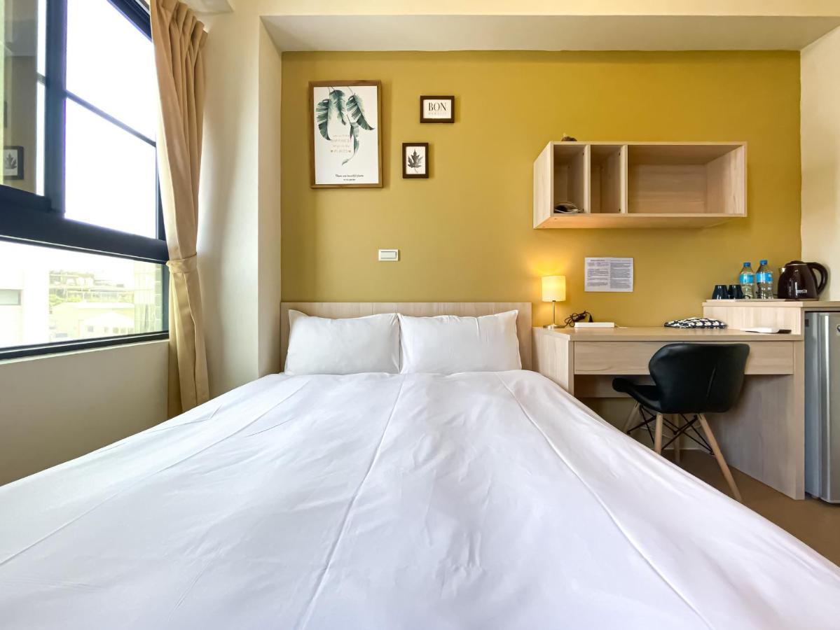 Adagio Hostel Taichung Buitenkant foto