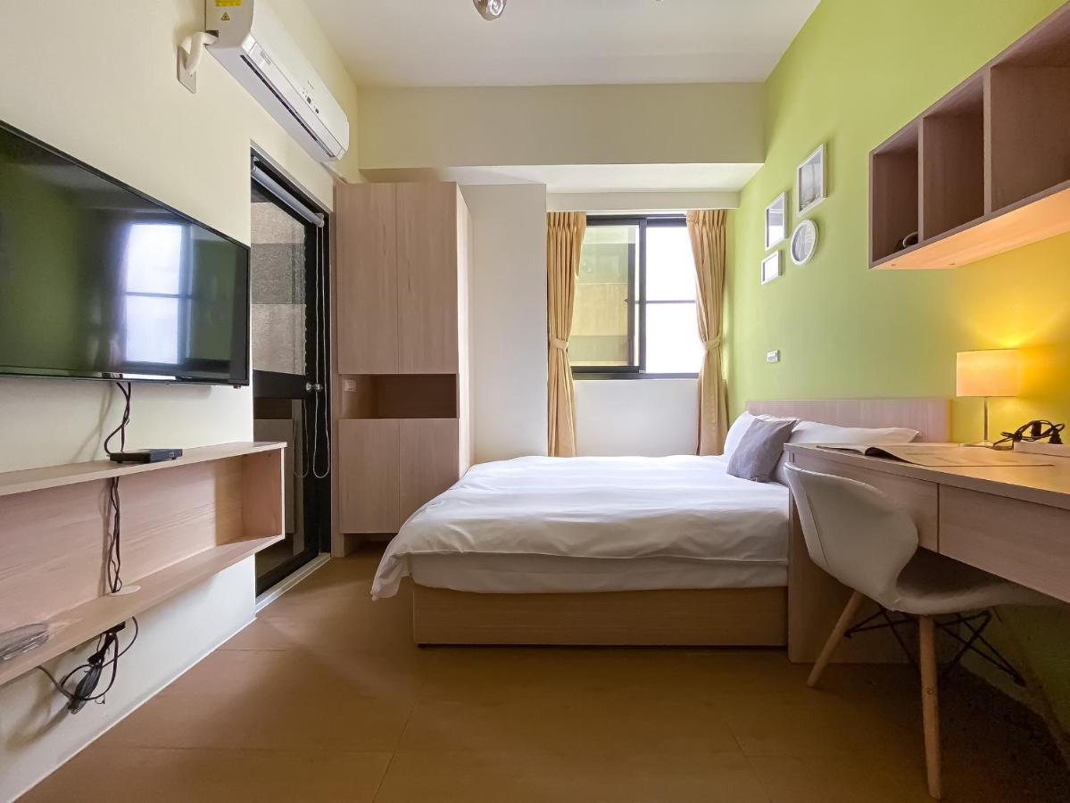 Adagio Hostel Taichung Buitenkant foto