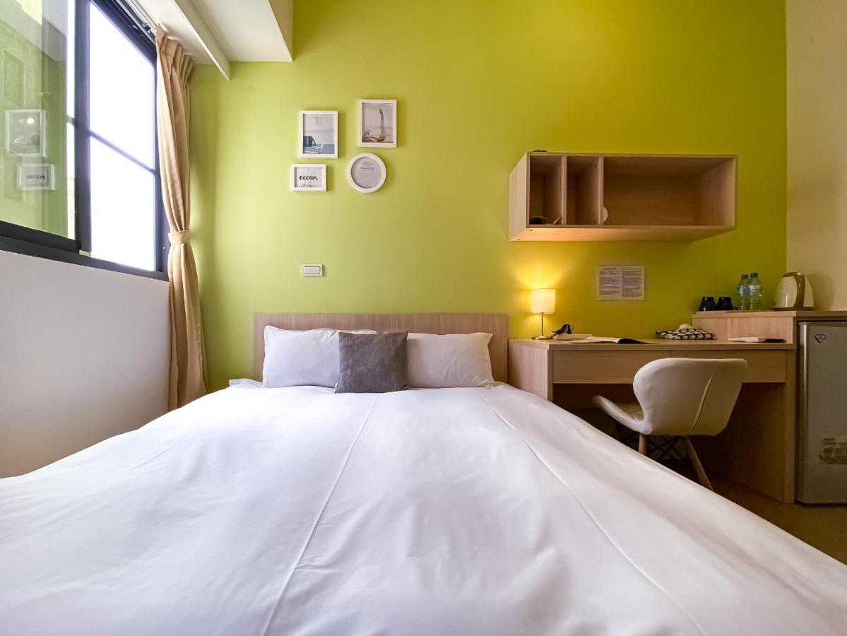 Adagio Hostel Taichung Buitenkant foto