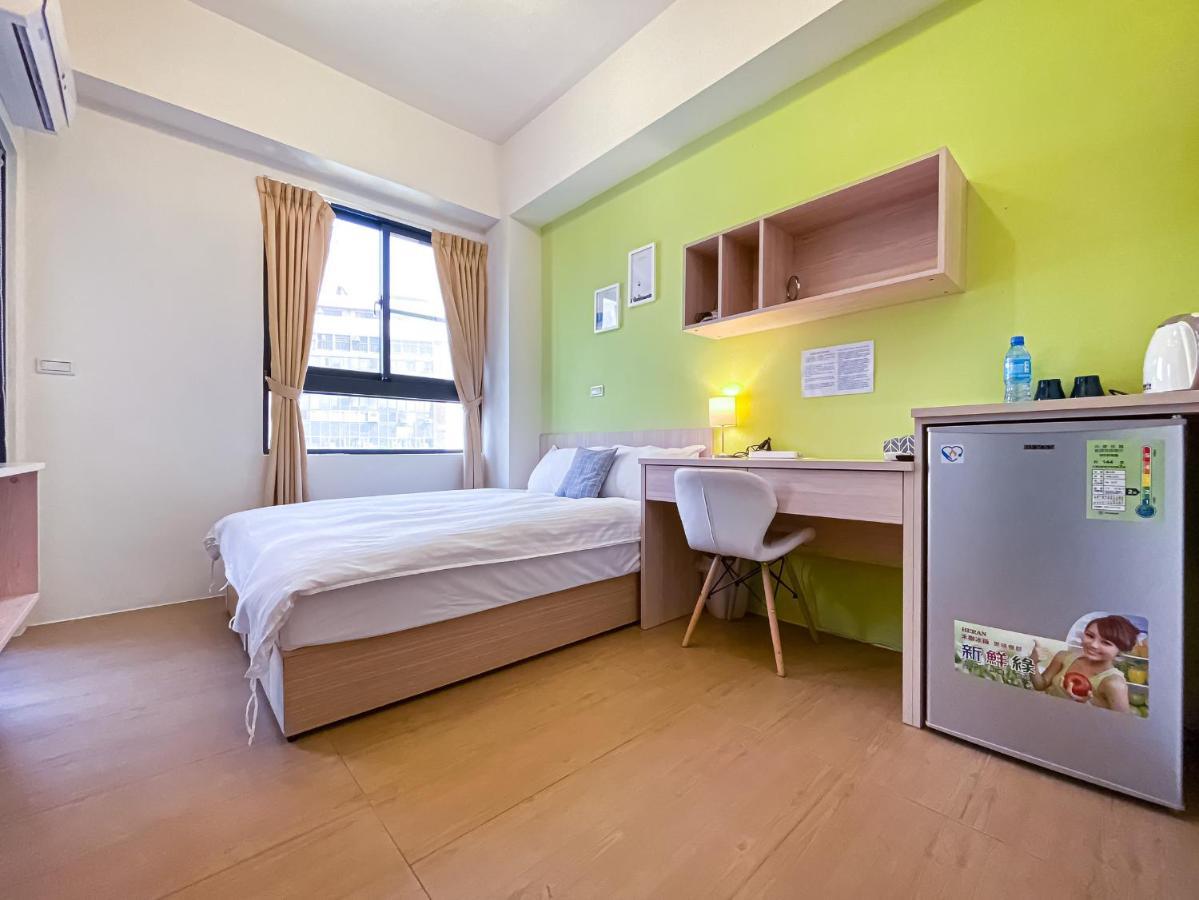 Adagio Hostel Taichung Buitenkant foto
