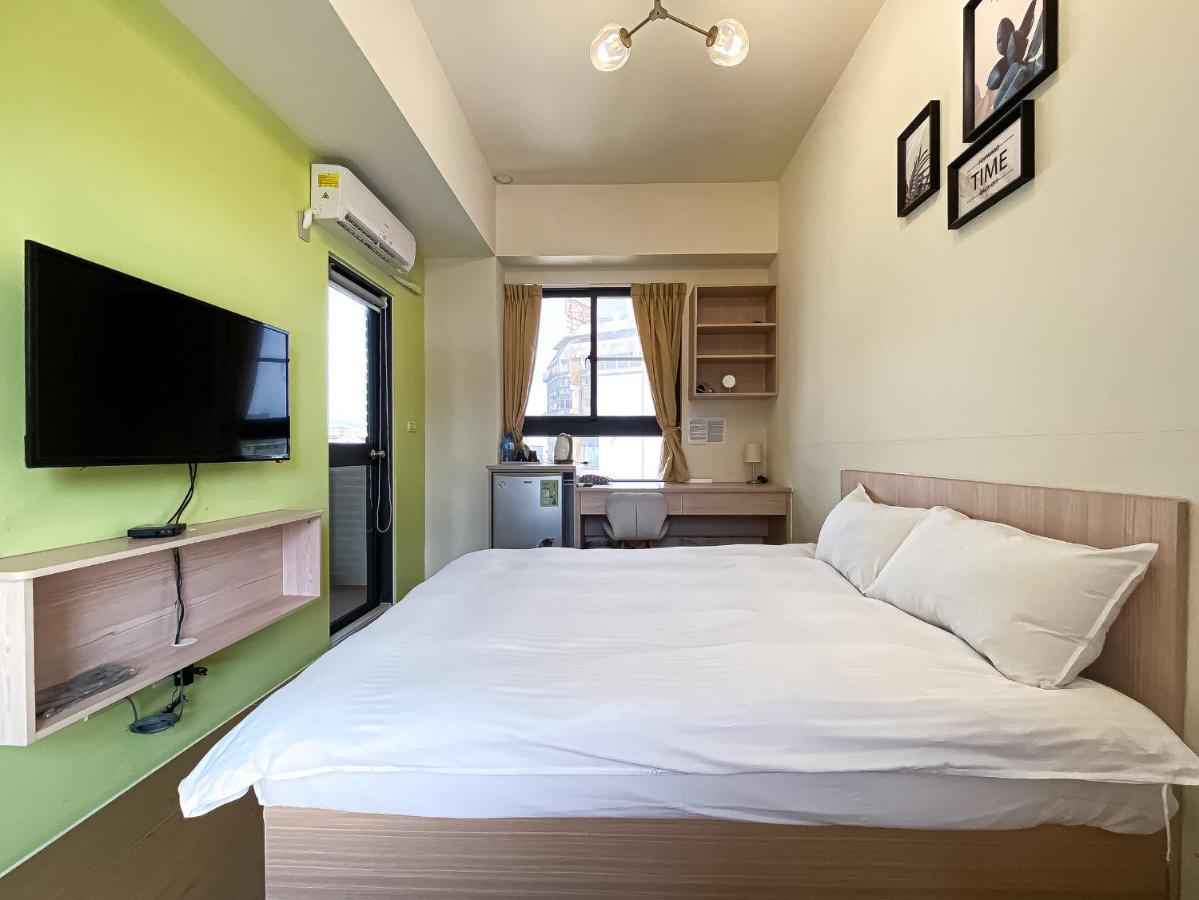 Adagio Hostel Taichung Buitenkant foto