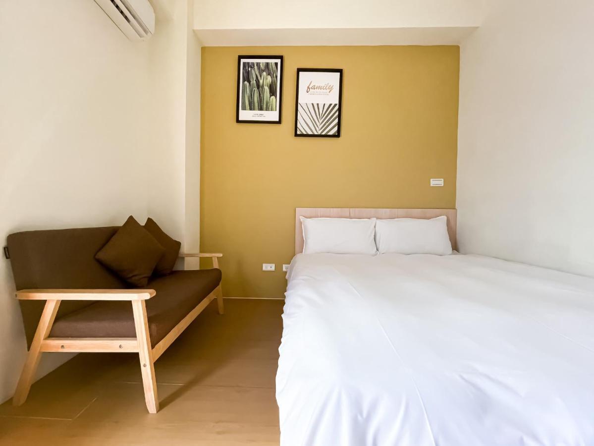 Adagio Hostel Taichung Buitenkant foto